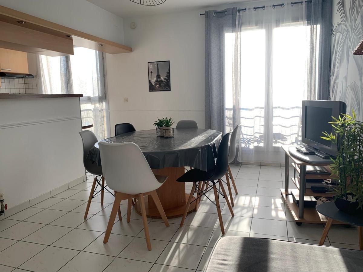 Disney, Sunny Comfortable 2 Bedrooms Family Apartment, 8 Pers, Wifi, Netflix Chessy (Seine-et-Marne)